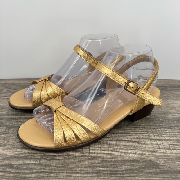 SAS USA Sandal Women's Strappy Low Heel Ankle Strap Gold Leather - Picture 1 of 13